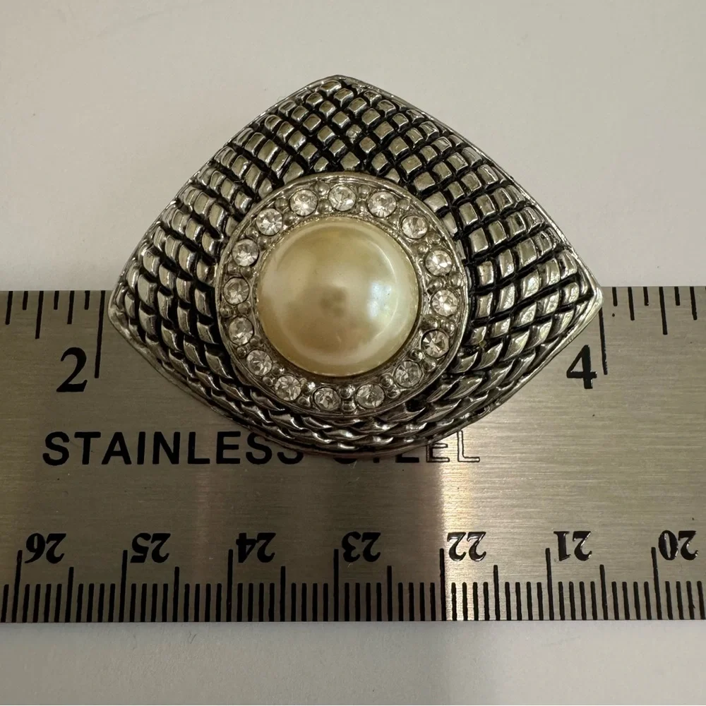 Vintage Faux Pearl Rhinestone Brooch Silver Tone Statement Bridal Scarf Coat Pin